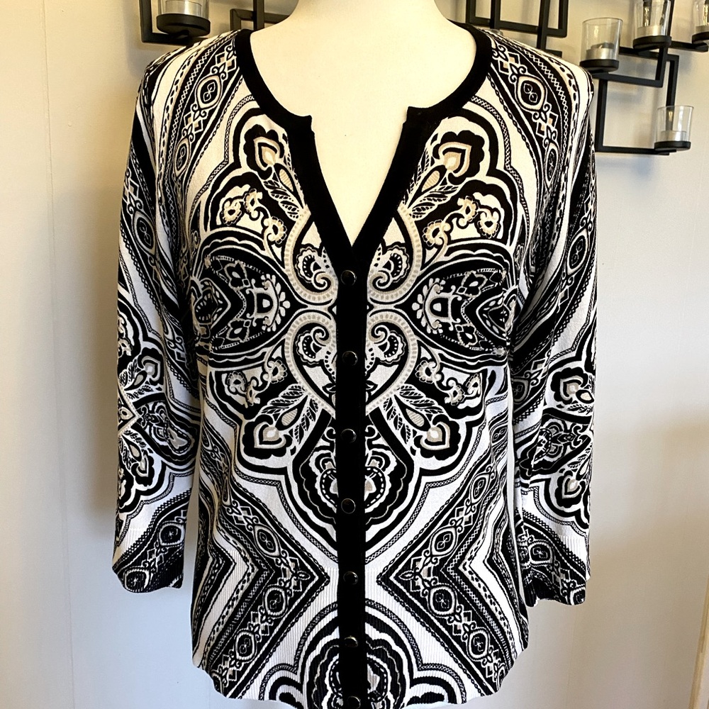 White house black market sweater/cardigan - Picture 2 of 9
